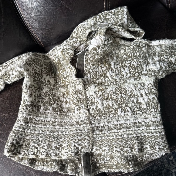 Free People Oversized Hooded Boho crop top Sweater Olive Green Soft Knit Sz XS - Picture 11 of 12